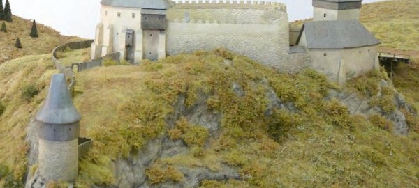 do-historie-posazavskych-hradu-vas-zavede-vystava-v-tynci-1421453316.jpg