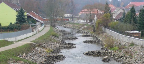 koryto-blanice-po-modernizaci-www-jiskra-benesov-cz.jpg