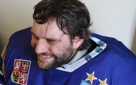 michal-straka-brankar-hokejbal-hbt-vlasim-niosport-www-jiskra-benesov-cz.jpg