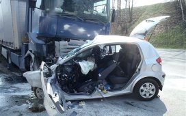 Foto: Hasiči Říčany nehoda-tragicka-senohraby-www-jiskra-benesov-cz.jpg