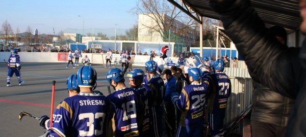 pardubice-vlasim-ford-kredit-extraliga-hokejbalu-www-jiskra-benesov-cz.jpg